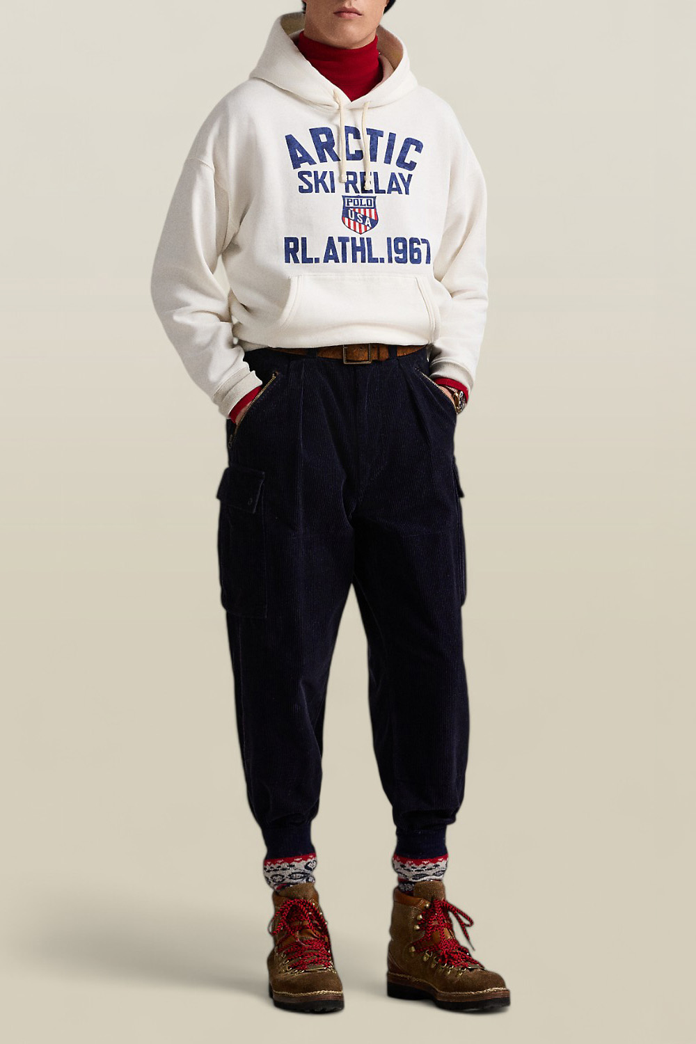 תמונת כל הלוק של סווטשירט קפוצ'ון POLO RALPH LAUREN